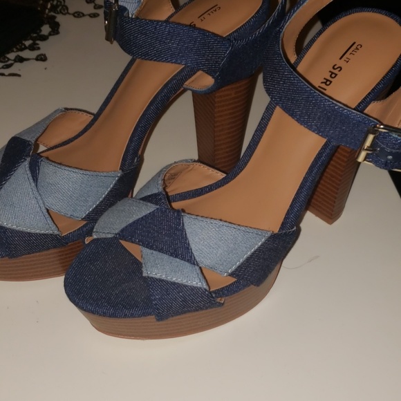 Shoes - Picture 1 of 4